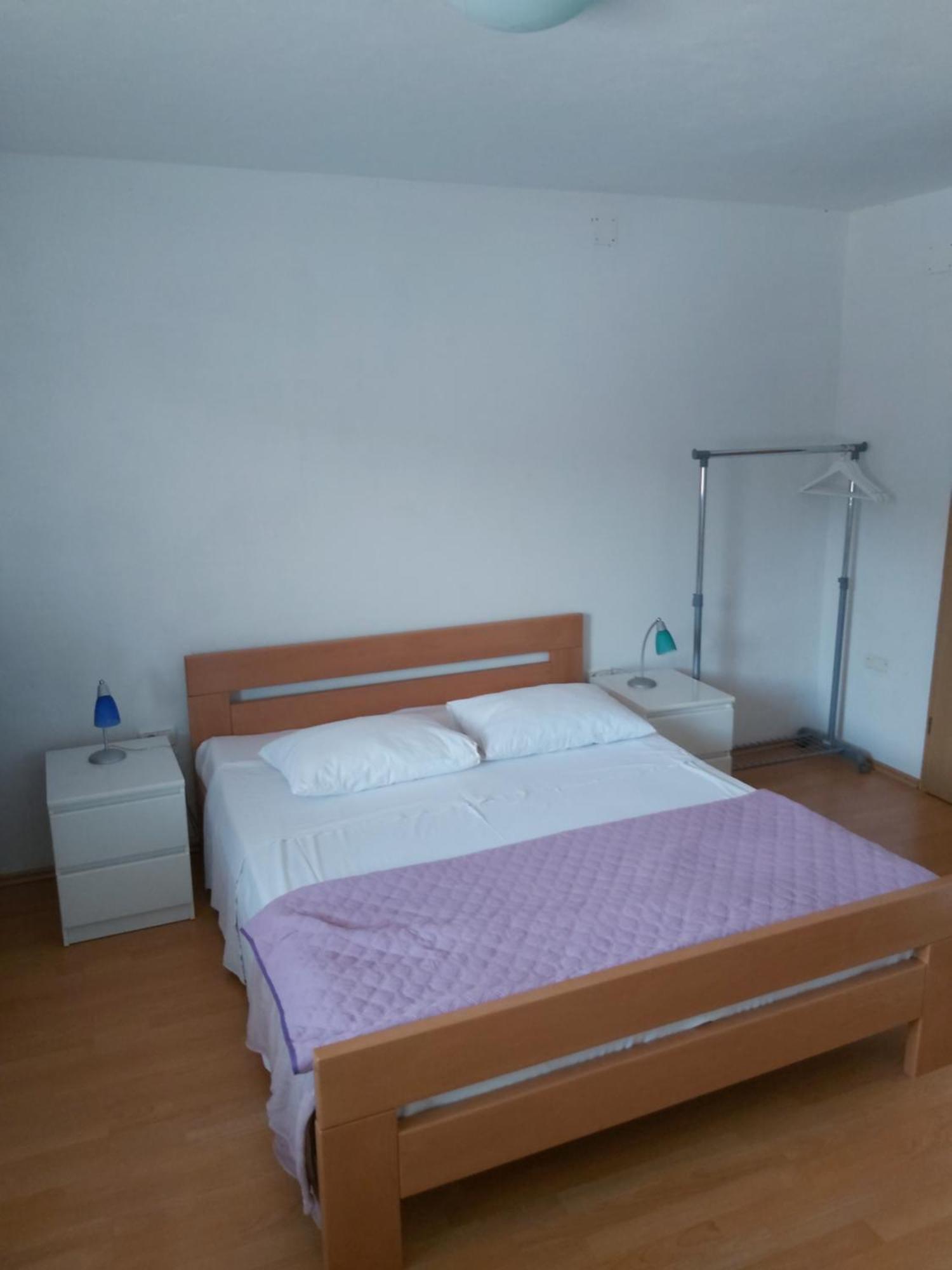 Rooms Zagon โพสโตยนา ภายนอก รูปภาพ